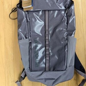 Patagonia Smokey Violet Black Hole Pack 25L